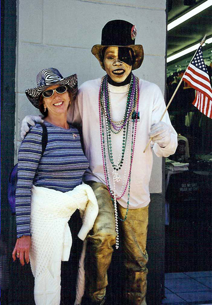 Karen Duquette and a living statue